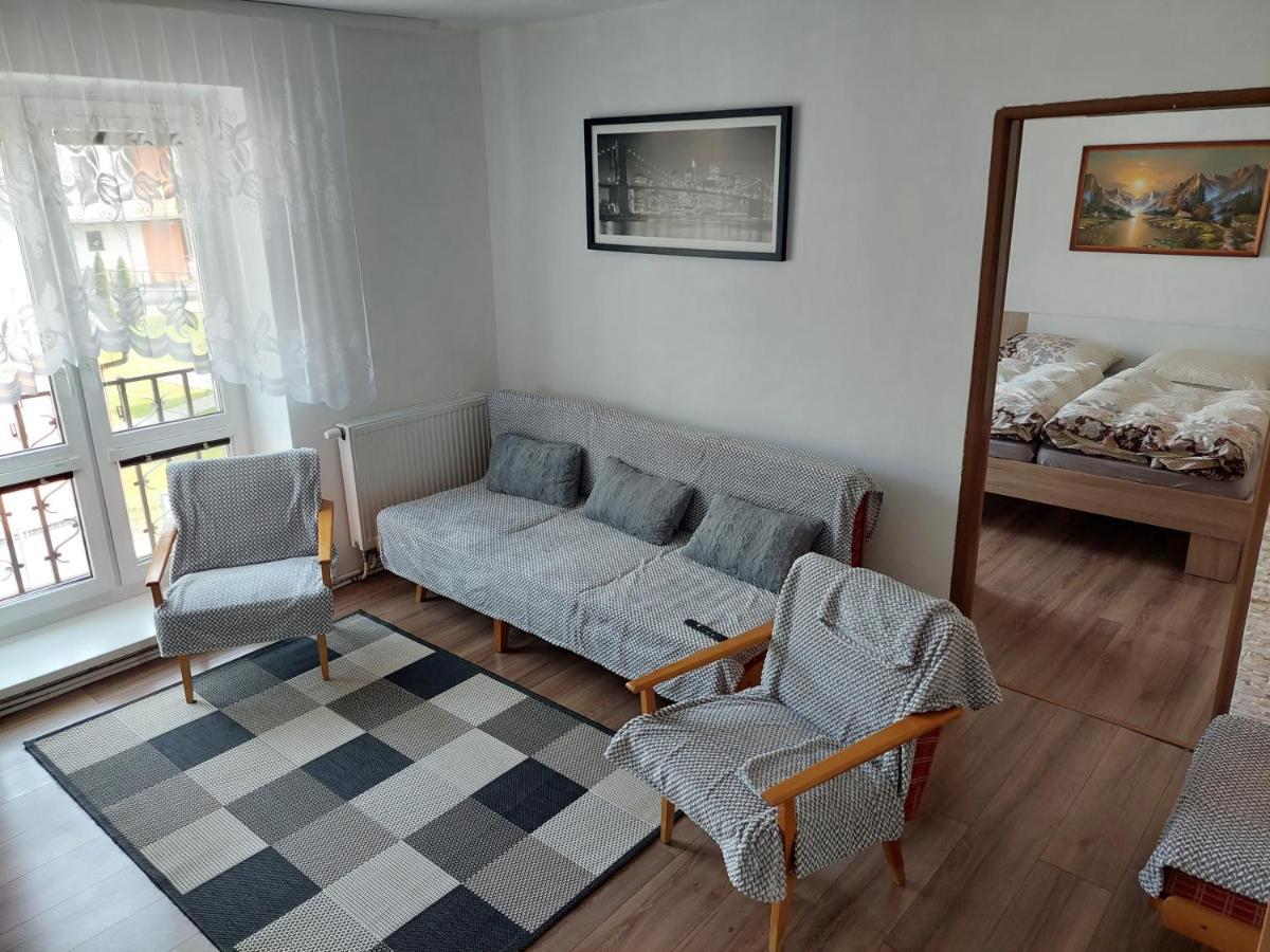Vaclavskeho Apartment Medzilaborce Exterior foto